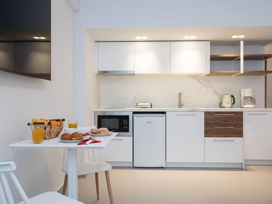 Iris Luxury Apartment At The Heraklion Center Экстерьер фото
